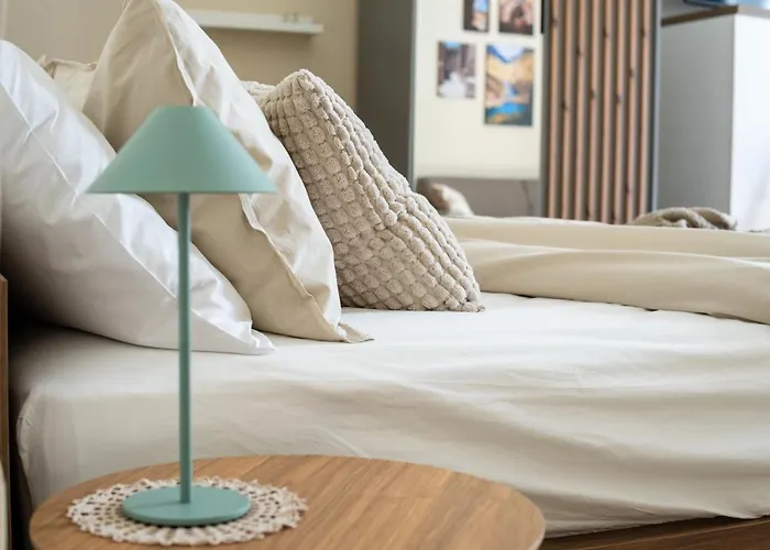 La Finestra Sui Tetti 3*