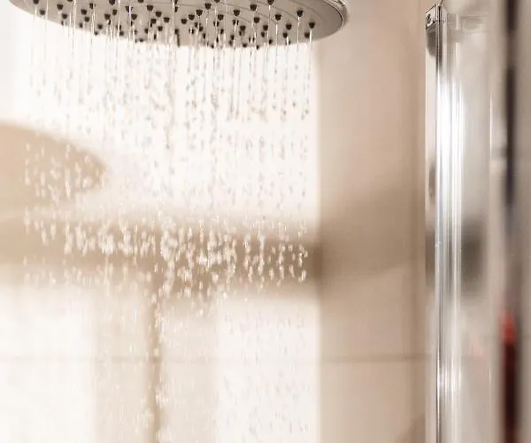 La Finestra Sui Tetti