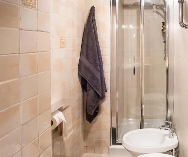 La Finestra Sui Tetti Oda ve Kahvaltı