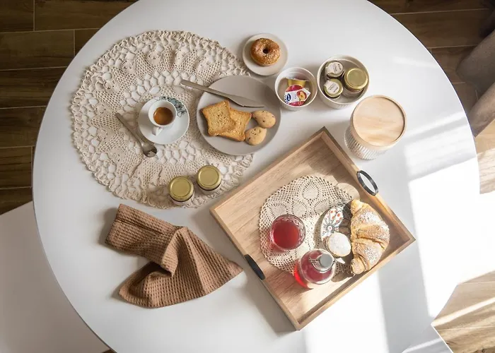 La Finestra Sui Tetti