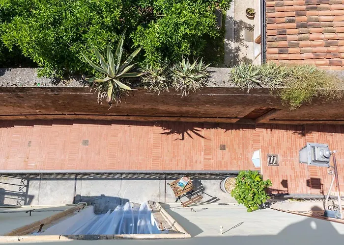 La Finestra Sui Tetti 3*