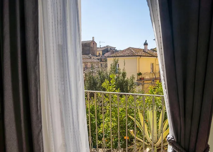 La Finestra Sui Tetti 3* Λαντσιάνο